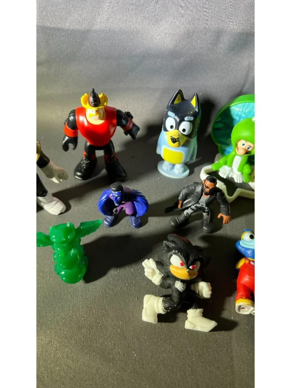 Assorted Action Figures & Toys Mixed Characters Lot Collectibles